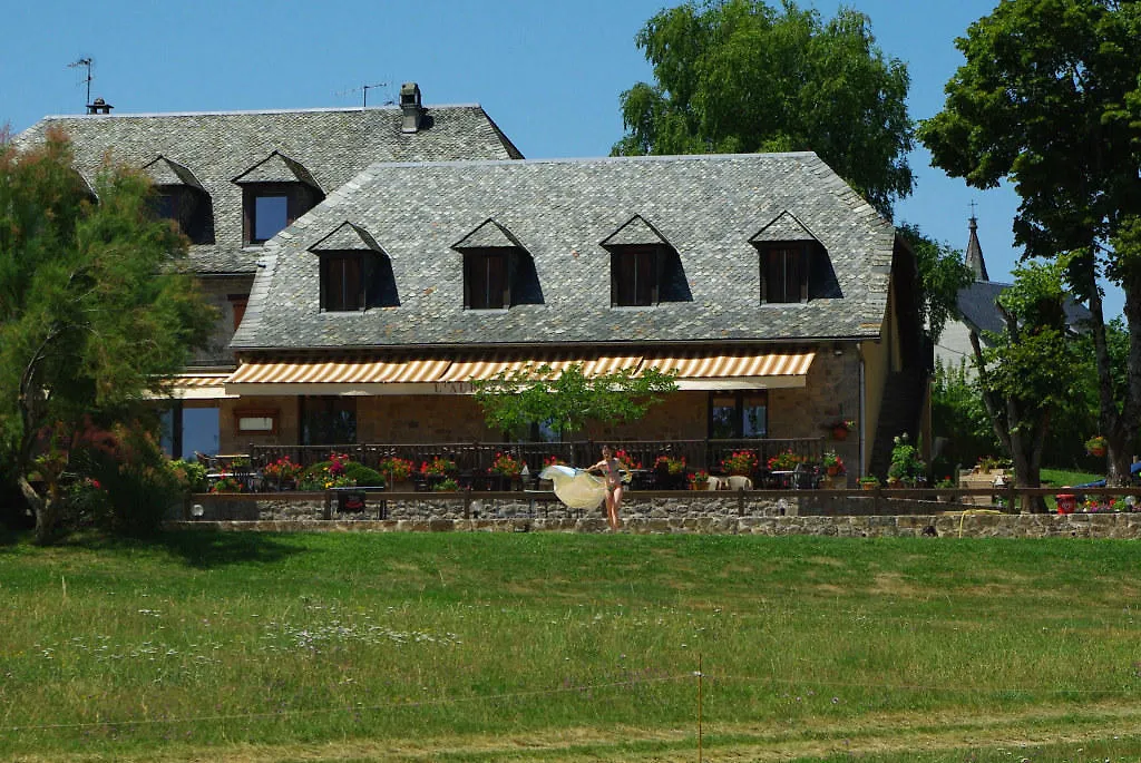 L'Auberge Fleurie Le Nayrac
