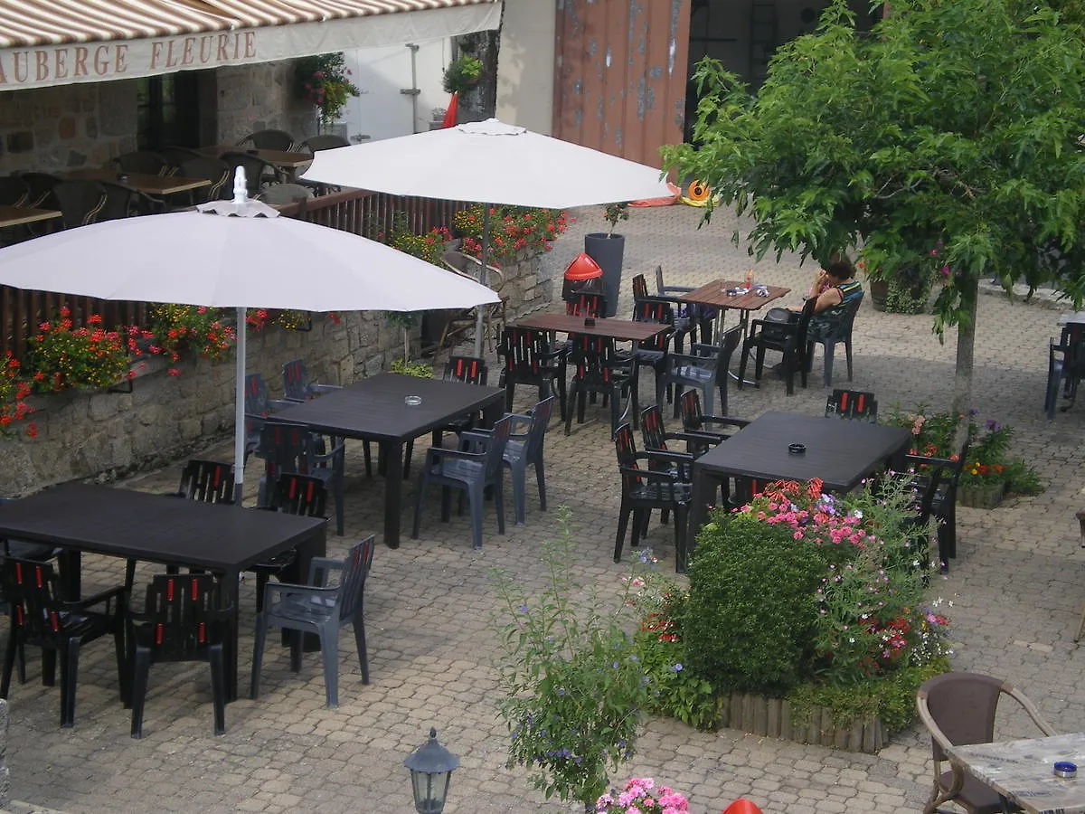 L'Auberge Fleurie Le Nayrac Франция